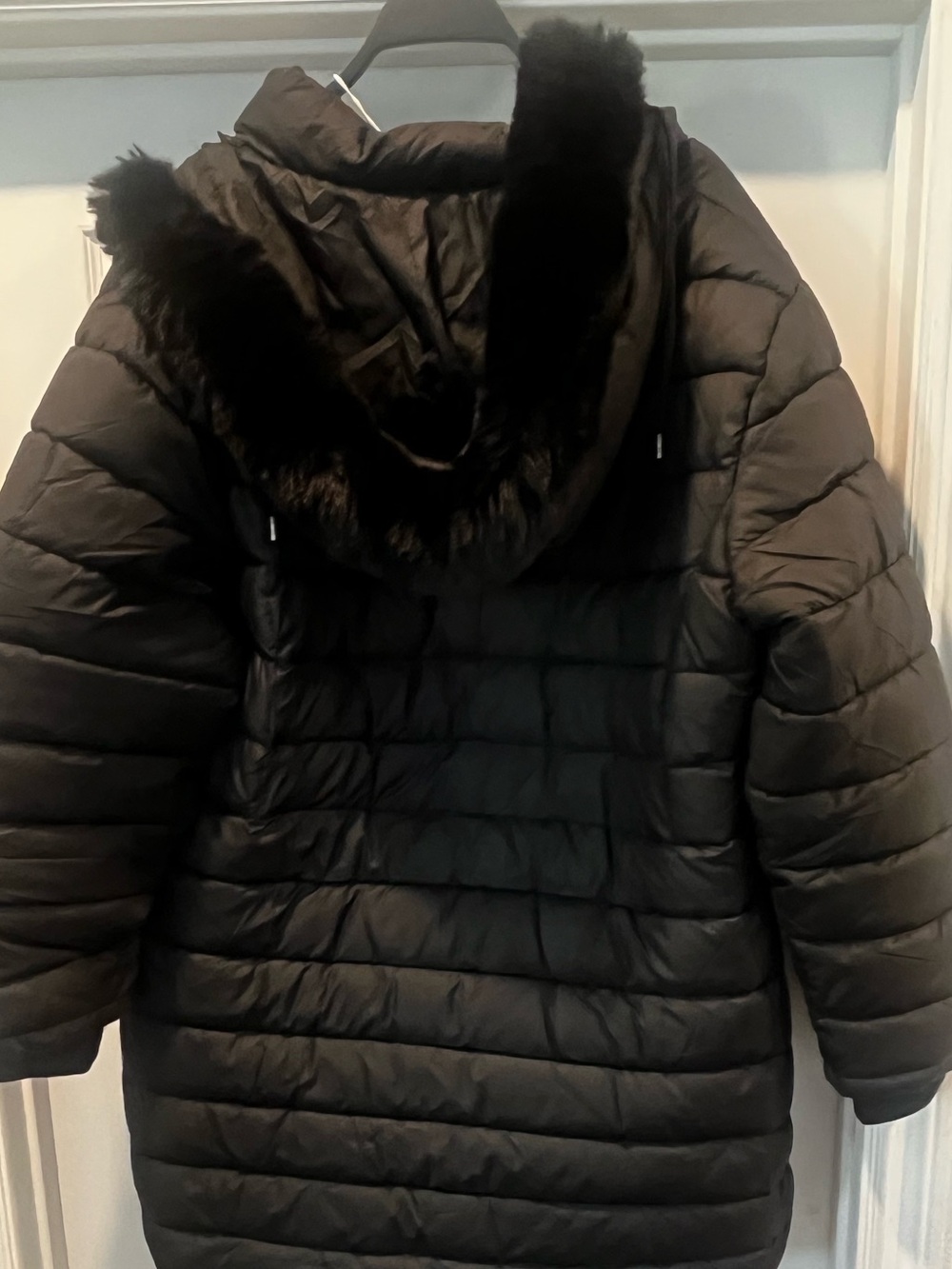 Women’s Black Hooded Long Puffer Coat with Faux Fur Trim - Picture 5 of 5